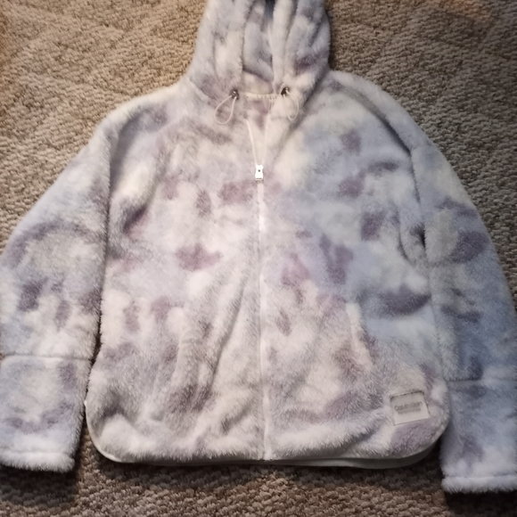 Calvin Klein size medium fuzzy zip up - Picture 4 of 4